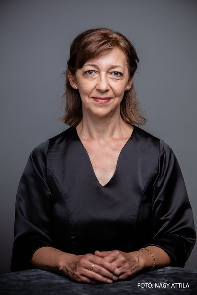 Tünde László