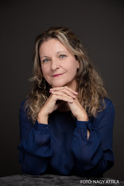 Éva Mencser