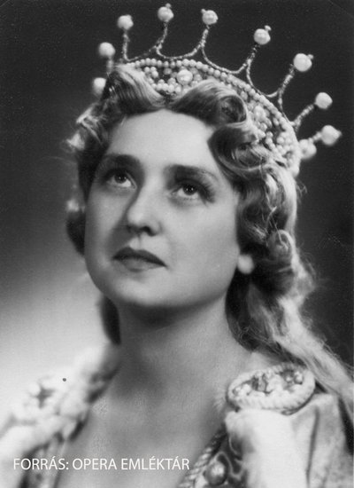 Lívia Warga
