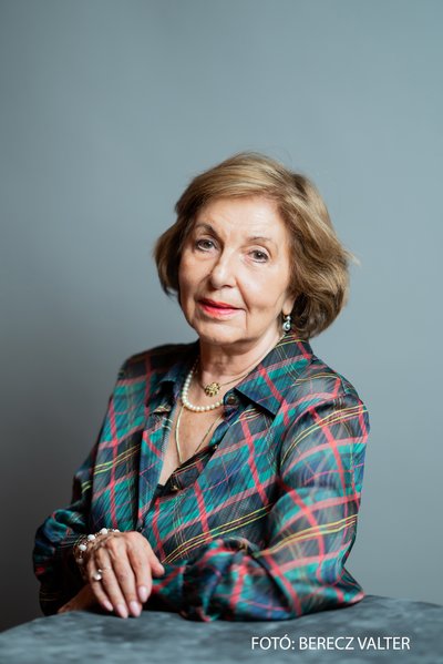 Vera Szumrák